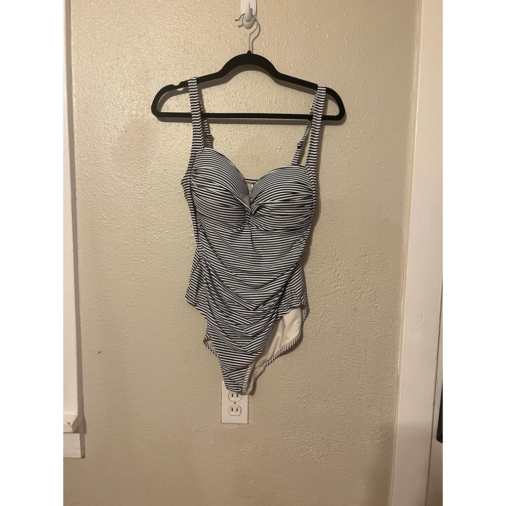 Niptuck twist front multi cup fit striped Swimsuit size 12